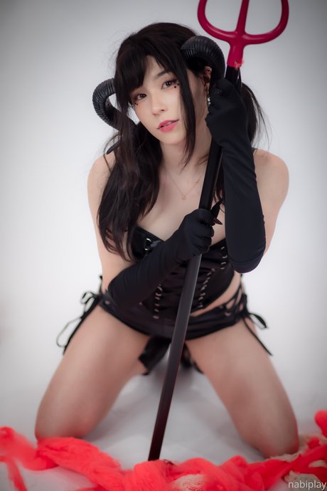 Nabiplay naked actress picture