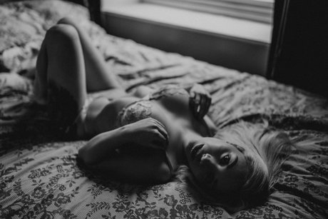 Ella Baig perfect actress images