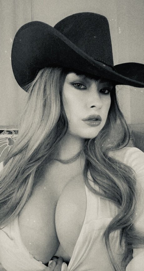 Lily Adair erotic pornstar photos