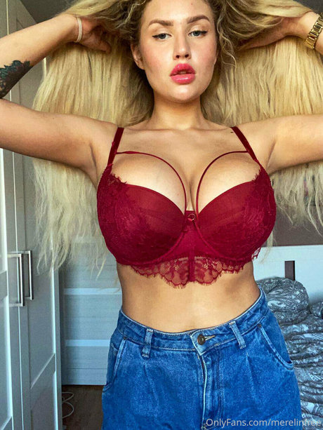 Merelin_ erotic pornstar archive