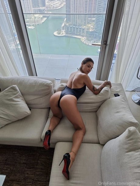 Agemg Ecem best actress photo