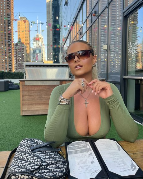 _Barbi model sex image