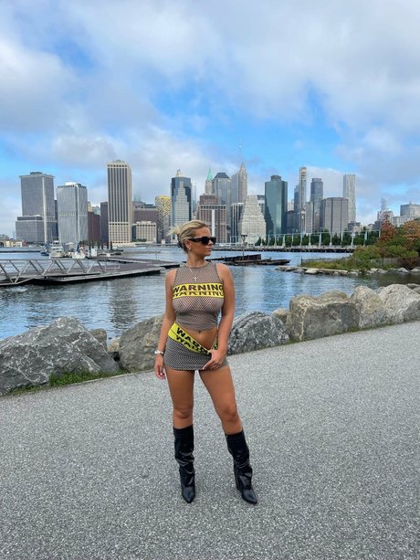 _Barbi model exclusive galleries