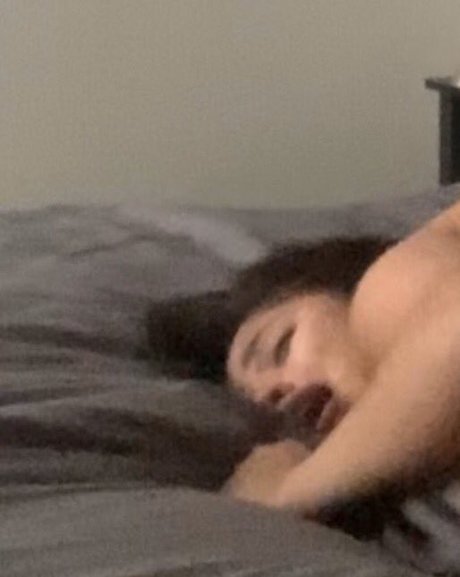 The La Flares nudes model pics