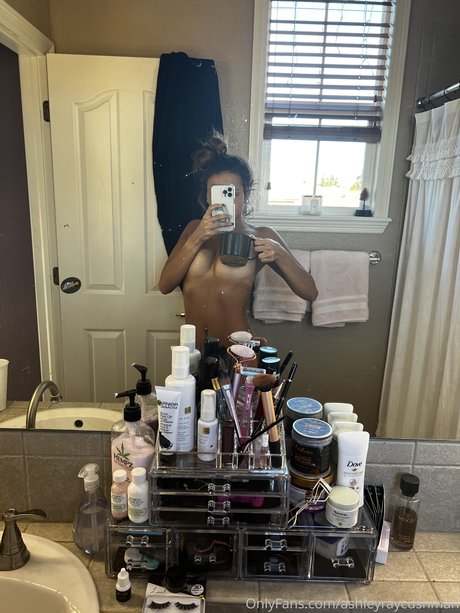 _Kylie Ray sexy star photos