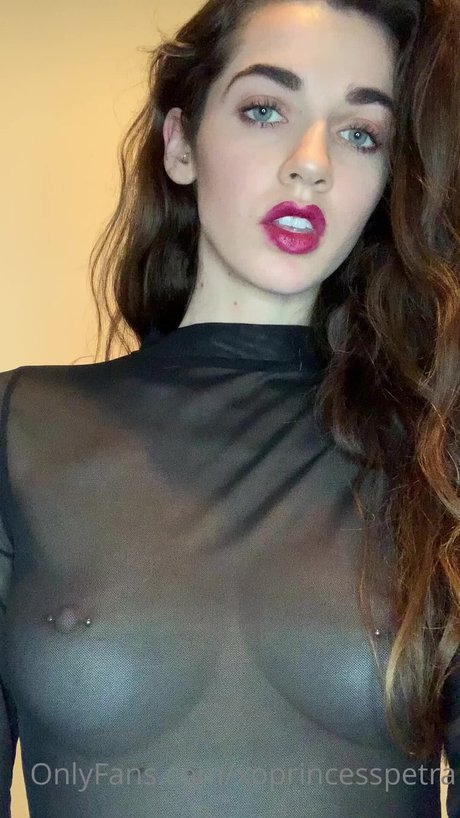 Princess Petra_ nude actress picture