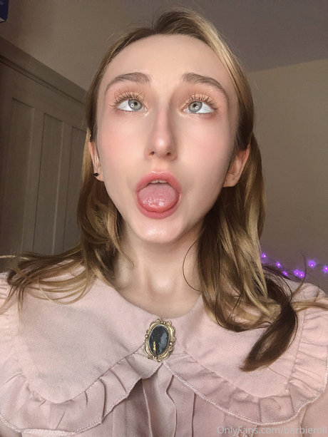 Roxane_ perfect actress photo