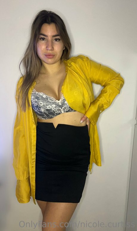 Nicole Curtiss_ pornstar sexy img