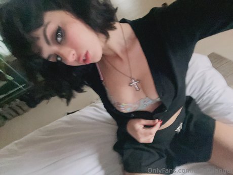 Asinfulangel naked pornstar pic