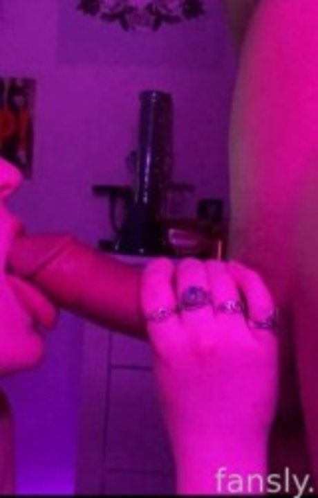 aura elyanah perfect model photo