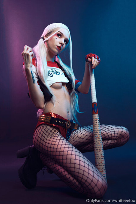 Whitefox Lunedcrevan_ model erotic photo