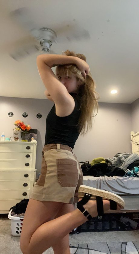 Eloisenoice_ model adult archive