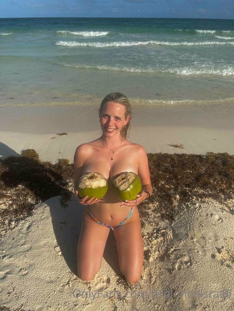 Onlytwinz_ sexy star pics