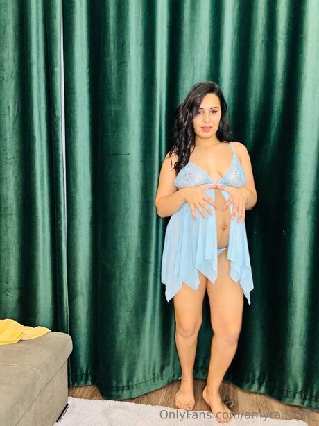 Amyra Fayth pornstar pretty pictures