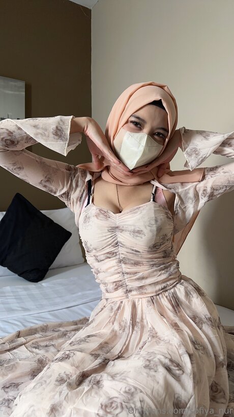 Sofiya Nur nudes actress photos