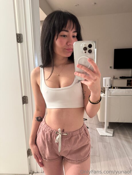 Yunaof sex pornstar image