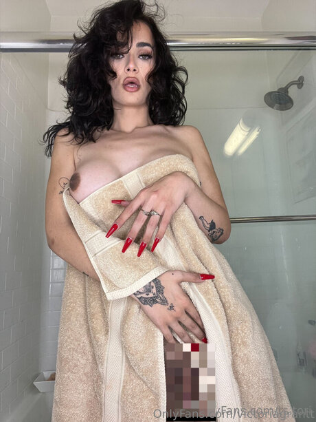 Victoriagrantt star nude images