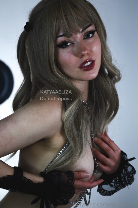 Katyaaeliza erotic model photos