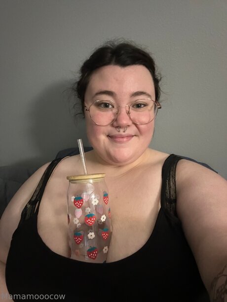 Mamamooocow art star gallery