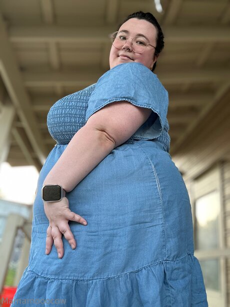 Mamamooocow high quality pornstar pic