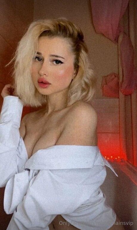 Mistychainsvip exclusive model pictures