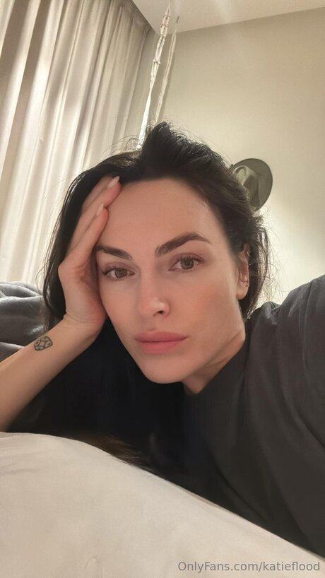Katieflood star exclusive pics