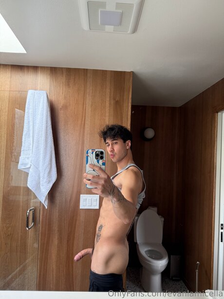 Evanlamicella erotic actress pics