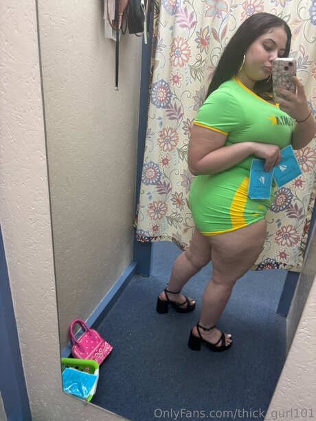 Thick Gurl101 beautiful pornstar pictures