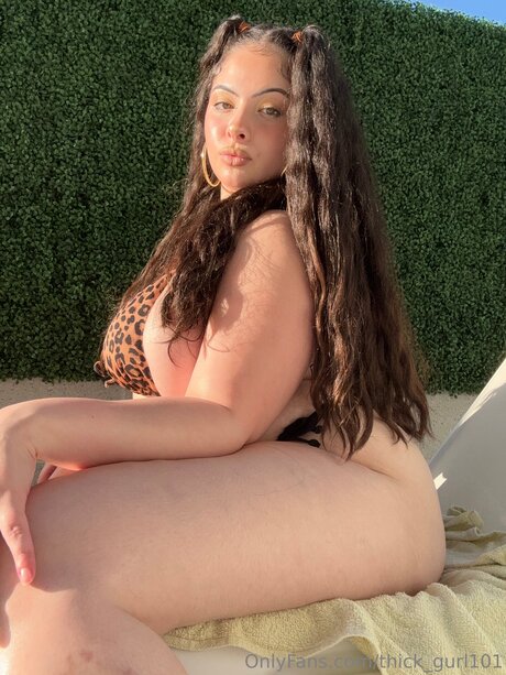 Thick Gurl101 pornstar sex img