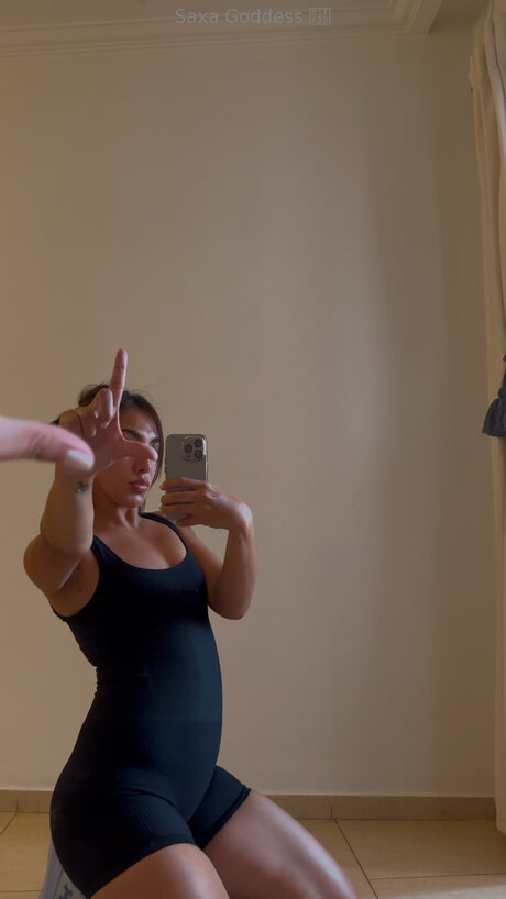 Khaleesisaxa xxx actress archive