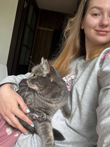 Murrawrr model pornographic pic