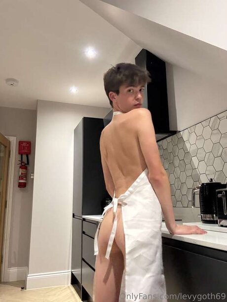 Levygoth69 naked pornstar galleries