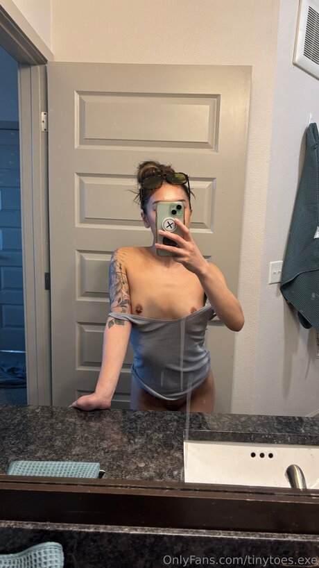 Tinytoes Exe exclusive star picture