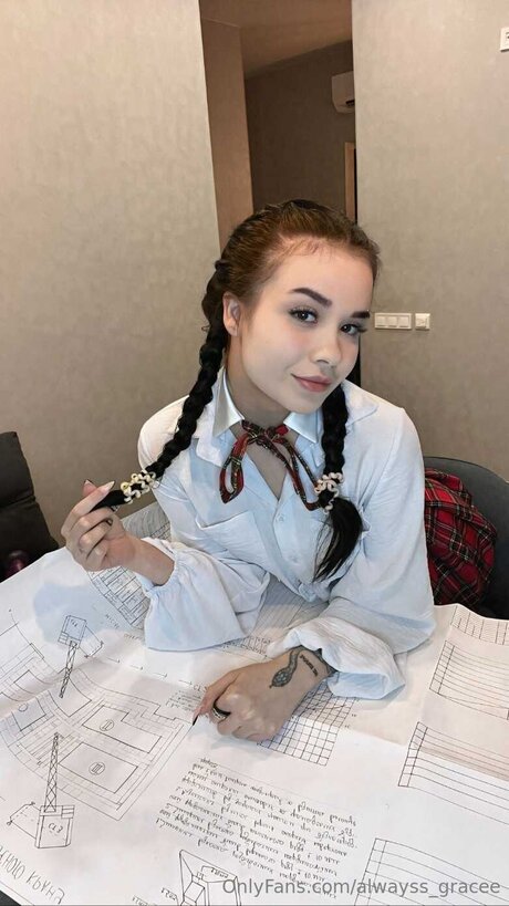 Alwayss Gracee beautiful pornstar gallery