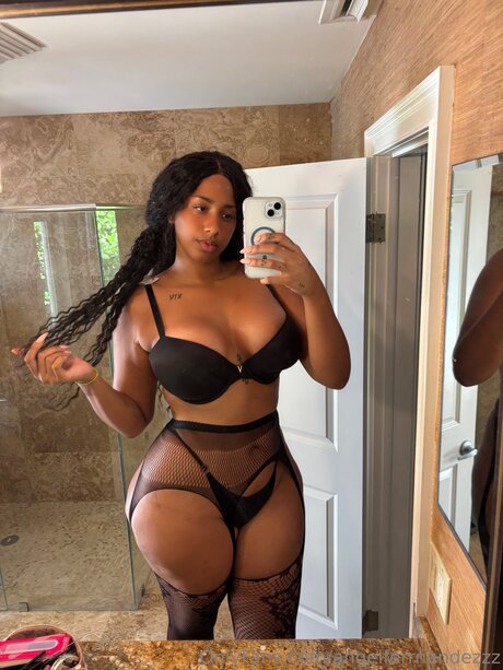 Angelferrnandezzz model free pictures