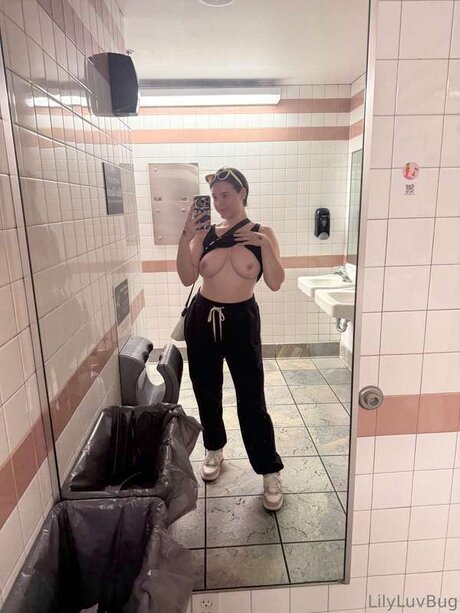 Babyyraisin hot model archive