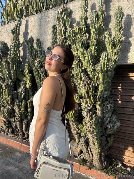 Pumpkinstarburst naked actress gallery