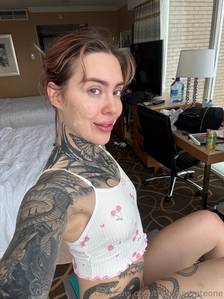 Thedesperateone pornstar xxx pictures