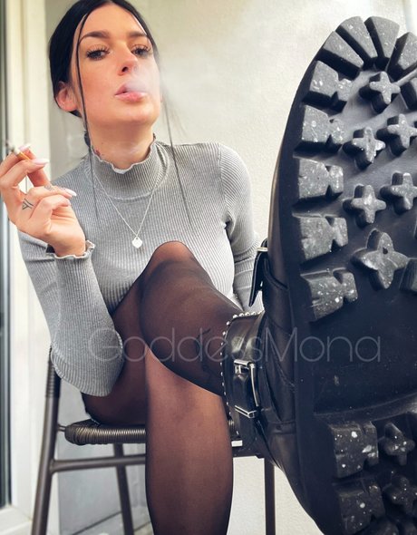 Goddess Mona model images