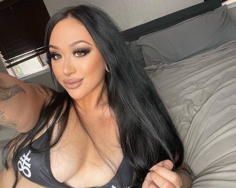 Shawnee_ hd actress pics