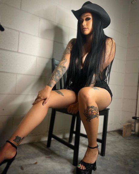 Shawnee_ pretty model img