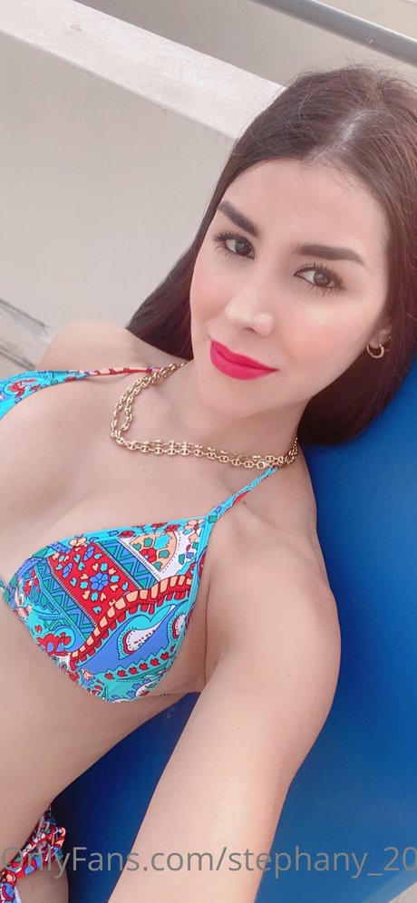 Stephyany Olivar high quality model img