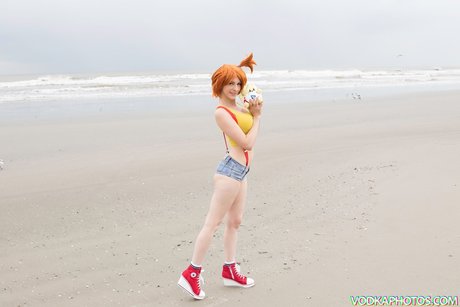 Rebecca Kinny art star pic