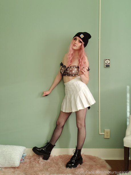 Meadow West model exclusive image