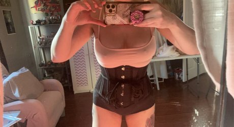 Jade stryker perfect model images