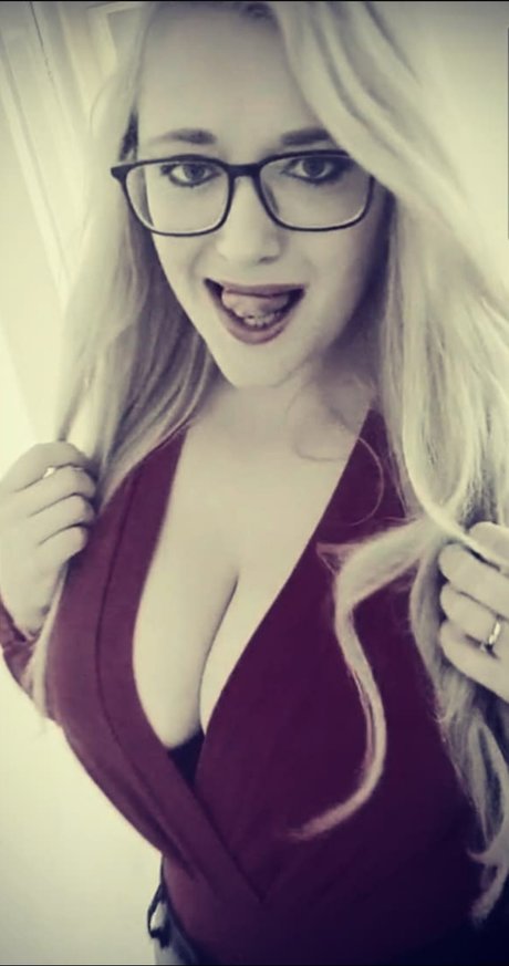 Kimmi k pornstar exclusive img