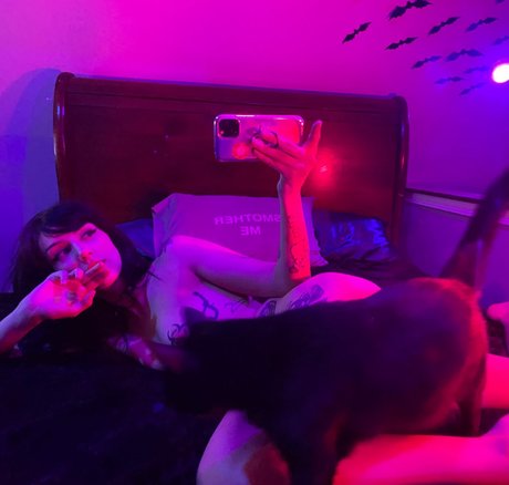 Lil Filth hot star images