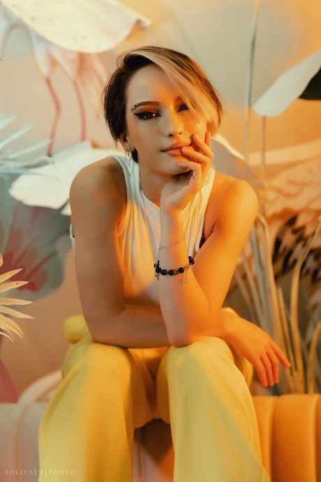 TheDaberryTwins Alex and Leah art model gallery