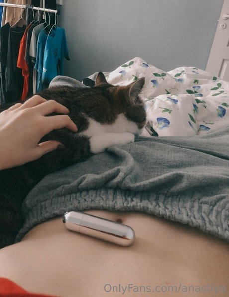 Anastiya model naked photo