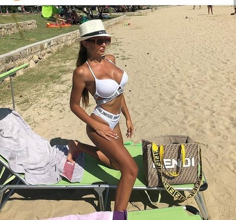 Kristina Penava model erotic img